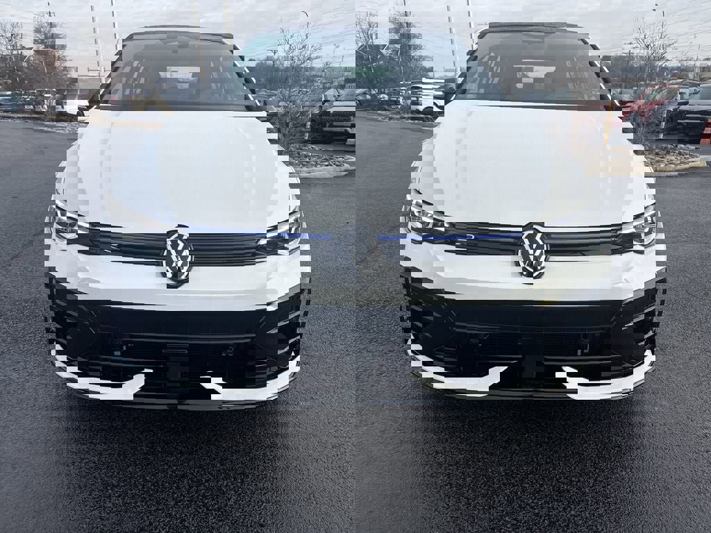New 2026 Volkswagen Golf image 2