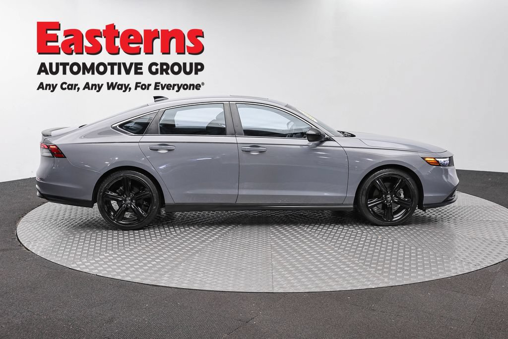 Used 2023 Honda Accord Sport image 4