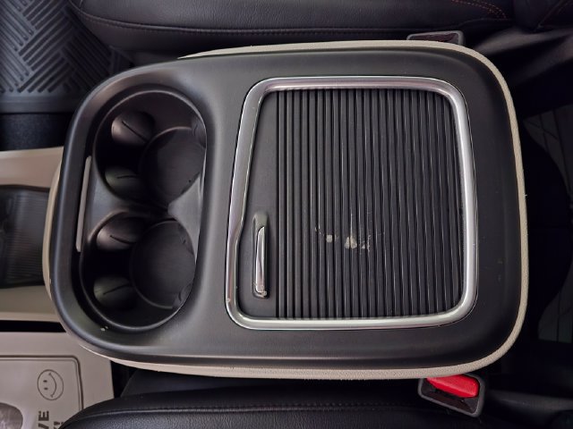 Used 2020 Chrysler Pacifica Touring-L Plus FWD image 22