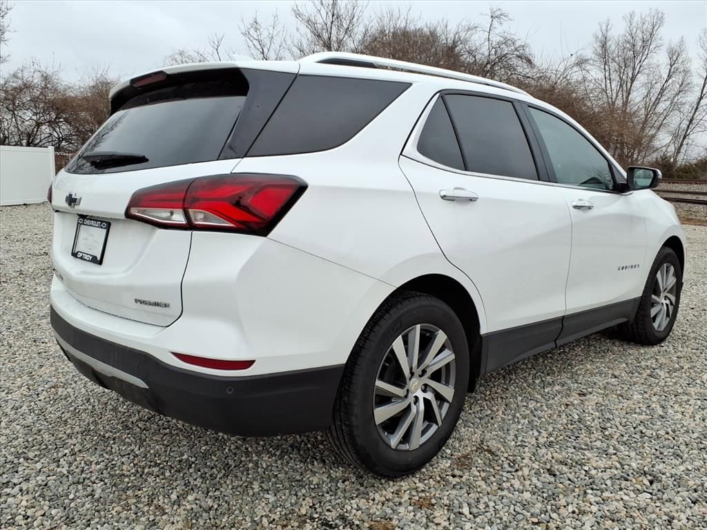 Used 2023 Chevrolet Equinox Premier image 9