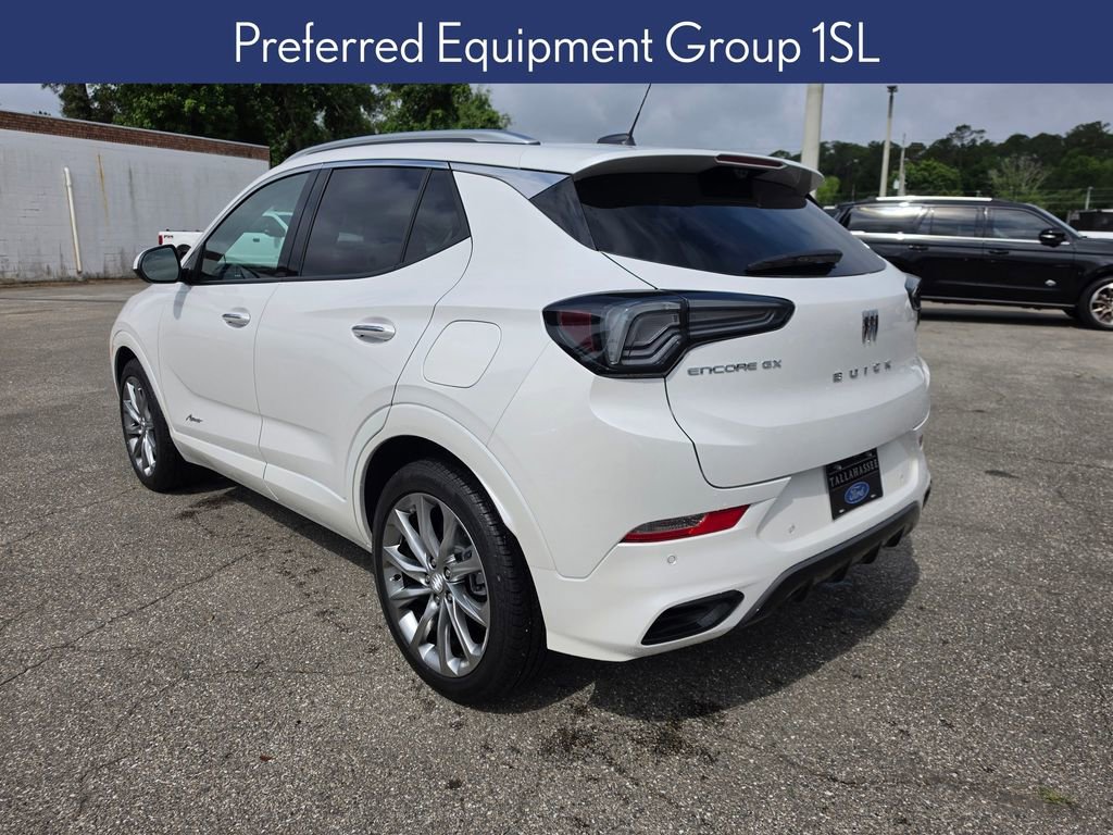 Used 2025 Buick Encore GX Avenir w/ Avenir Technology Package FWD image 2