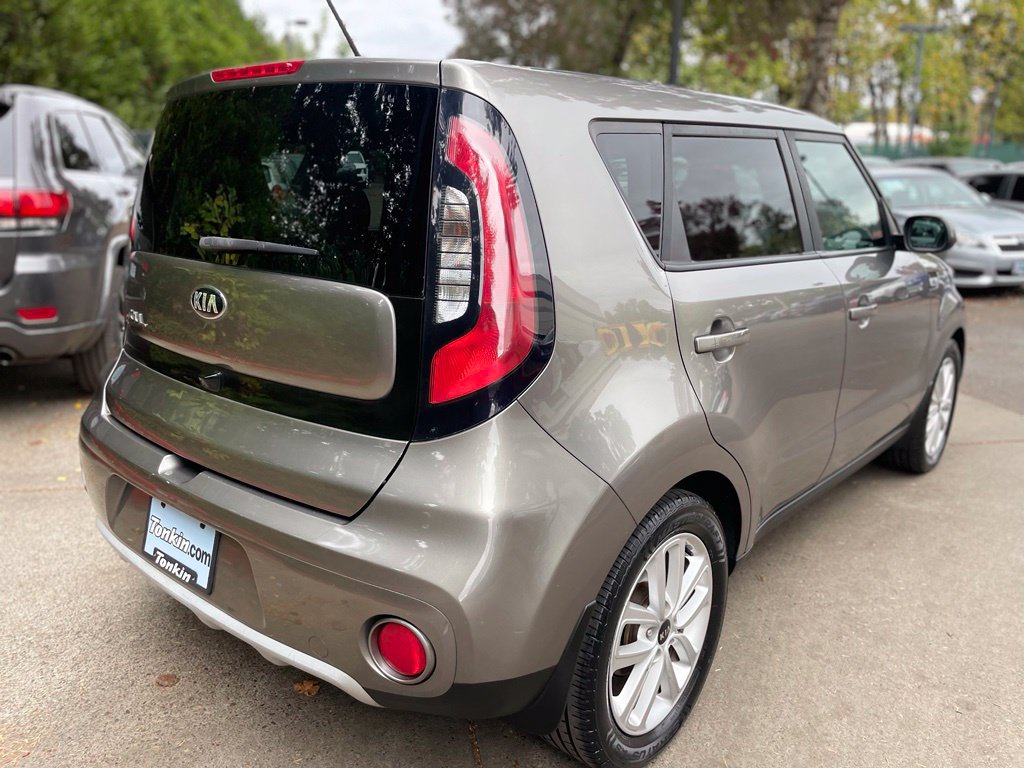 Used 2019 Kia Soul + FWD image 4