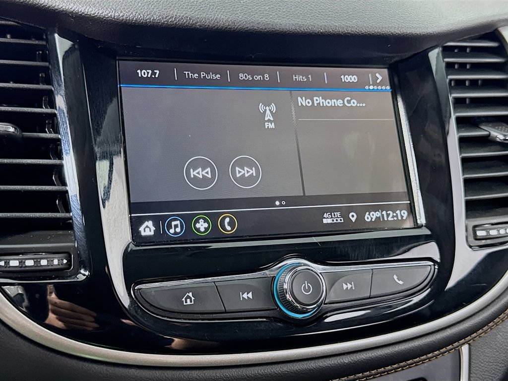 Used 2019 Chevrolet Trax LT w/ LT Convenience Package FWD image 21