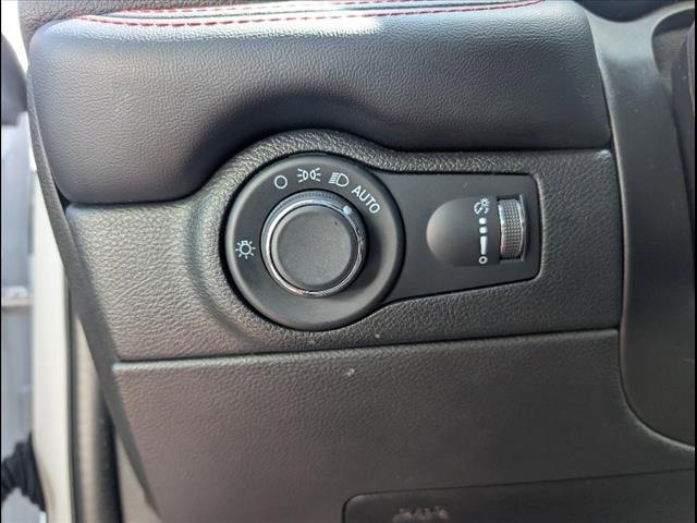 Used 2024 Dodge Durango GT image 13