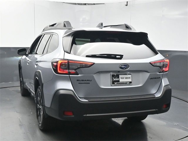 Used 2025 Subaru Outback Onyx Edition w/ Popular Package #2 image 6