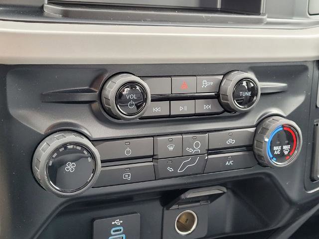 New 2026 Ford F250 XL w/ XL Chrome Package image 22
