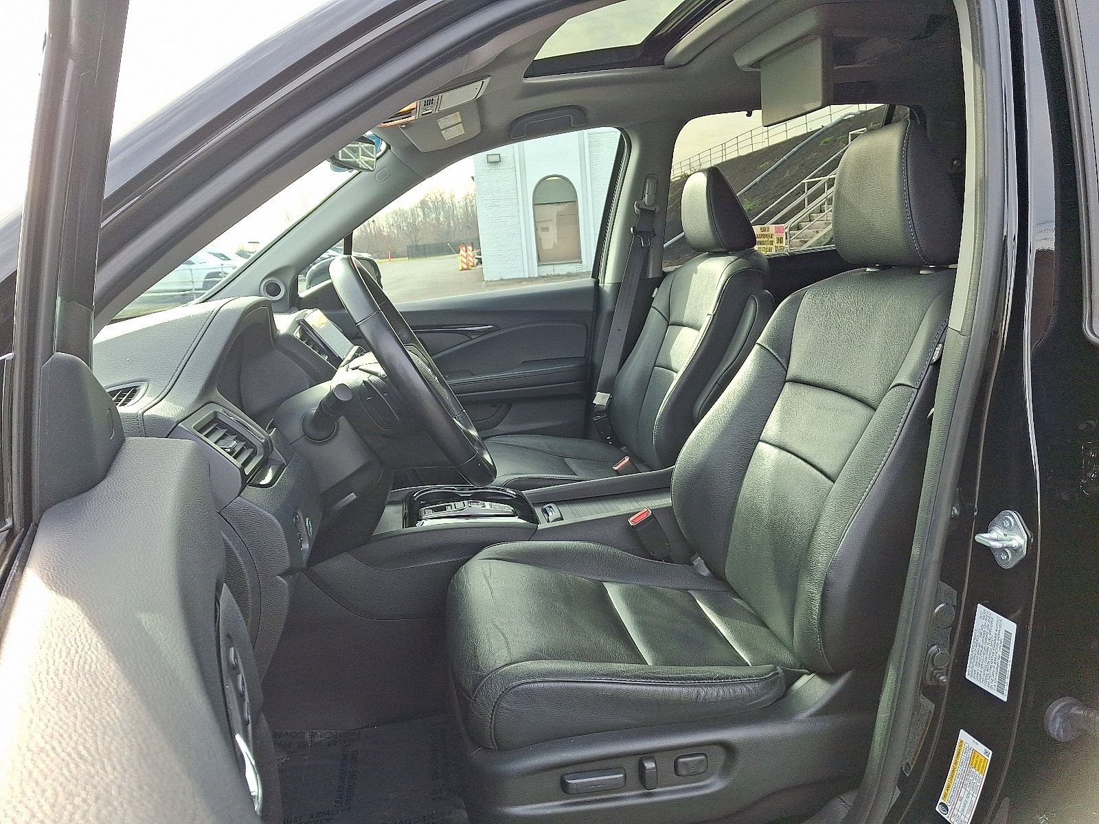 Used 2021 Honda Pilot Touring image 13