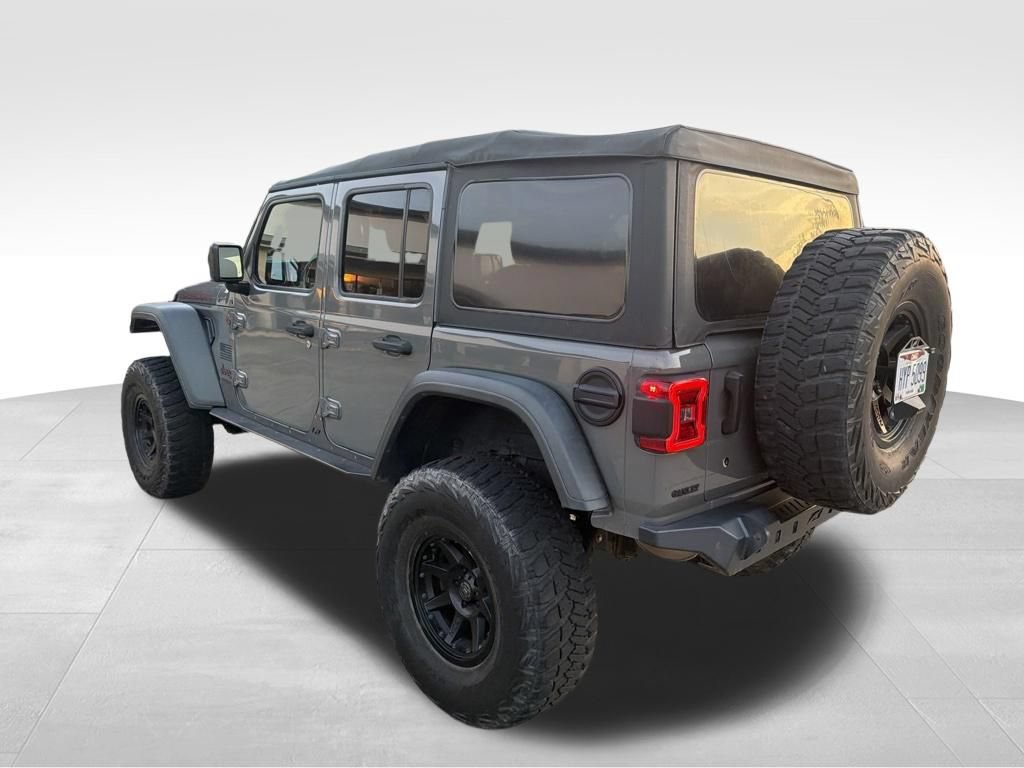 Used 2020 Jeep Wrangler Unlimited Rubicon w/ LED Lighting Group AWD/4WD image 9