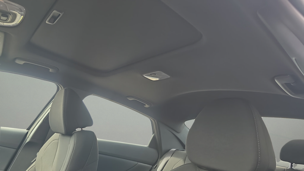 New 2026 Hyundai Elantra SEL Sport Premium FWD image 15