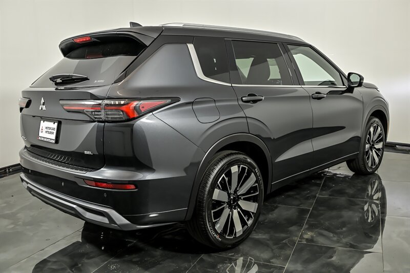 New 2026 Mitsubishi Outlander SEL AWD/4WD image 6