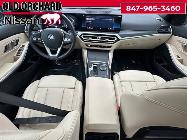 Used 2023 BMW 330e xDrive w/ Driving Assistance Package AWD/4WD image 17