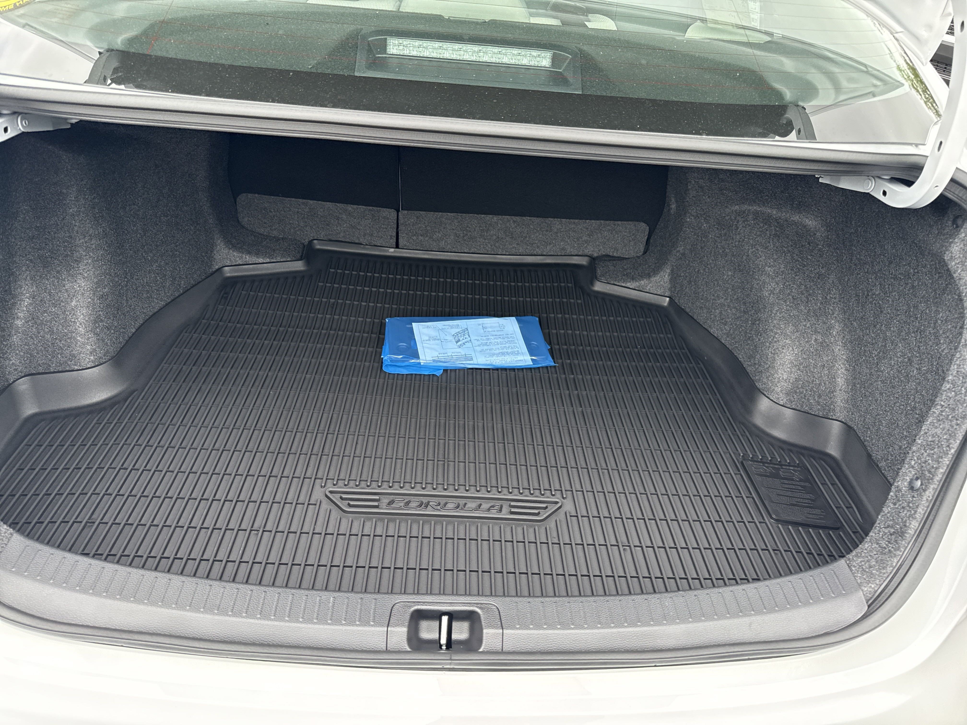 New 2025 Toyota Corolla LE w/ Convenience Package FWD image 35