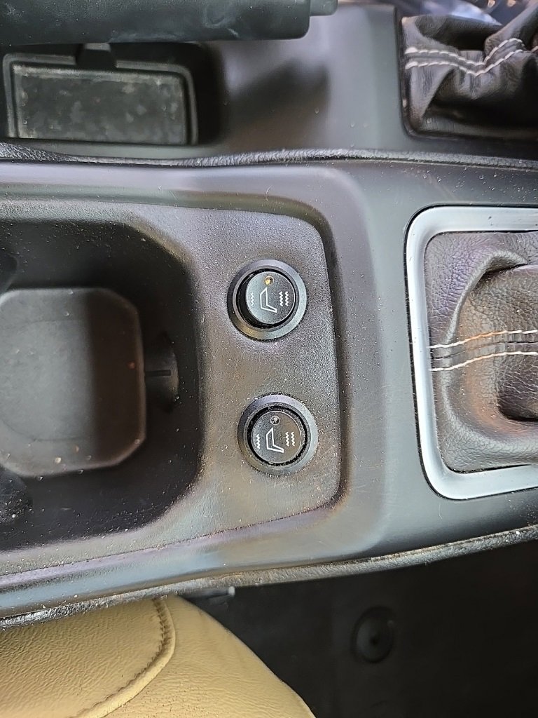 Used 2018 Jeep Wrangler Unlimited Sahara image 43