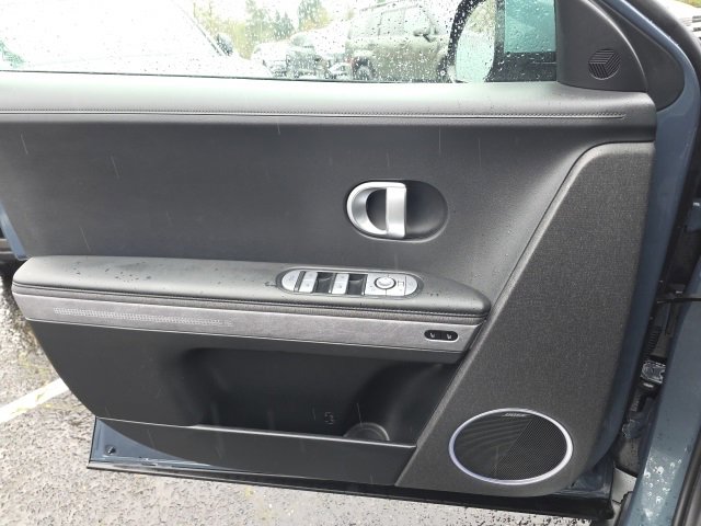Used 2024 Hyundai Ioniq 5 Limited image 8