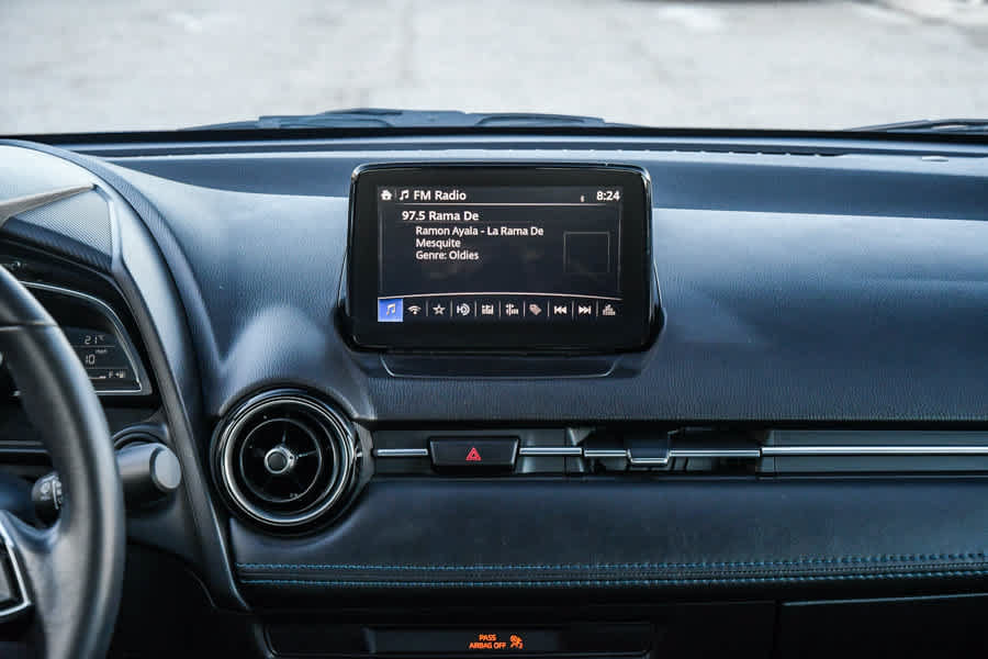 Certified 2020 Toyota Yaris XLE FWD image 13