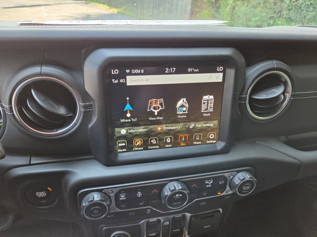 Used 2022 Jeep Wrangler Unlimited Sahara w/ Cold Weather Group AWD/4WD image 37