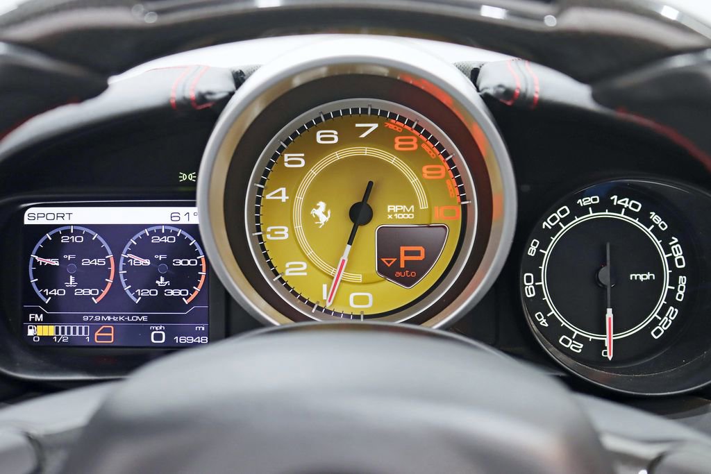 Used 2016 Ferrari California T image 17