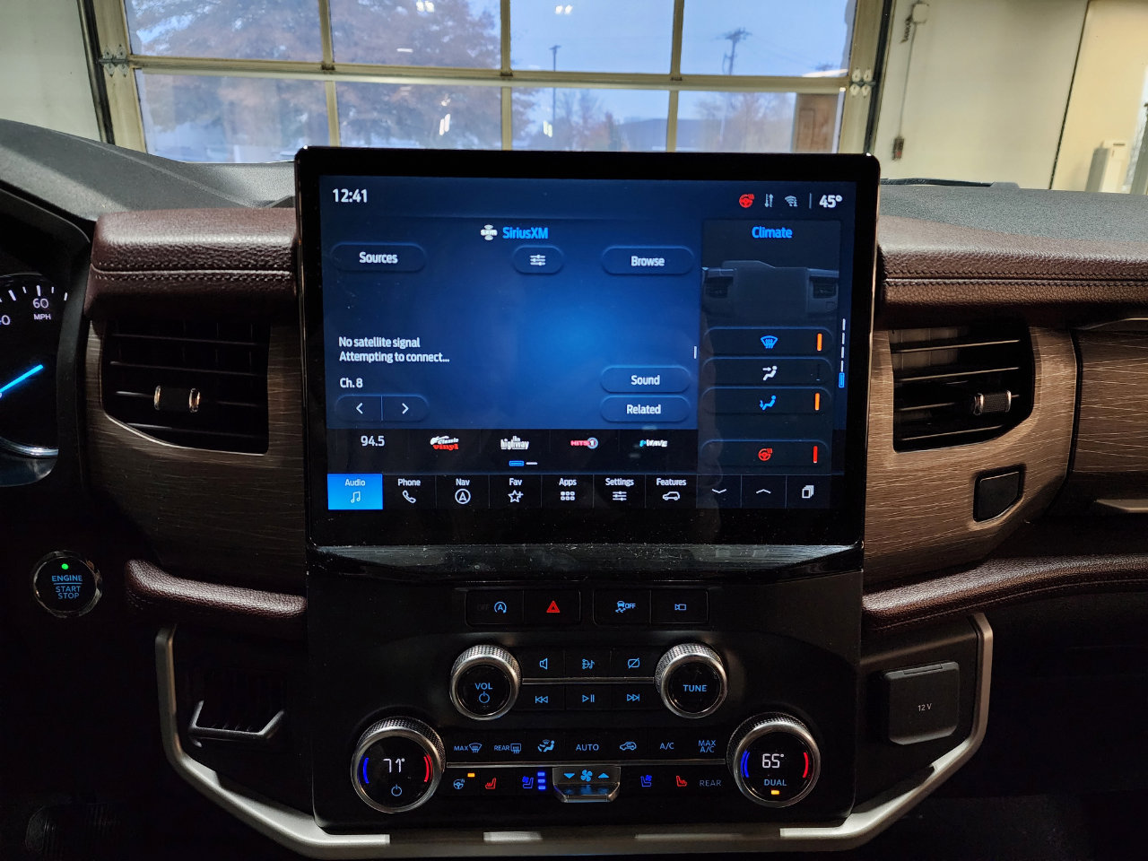 Used 2024 Ford Expedition Max Limited image 35