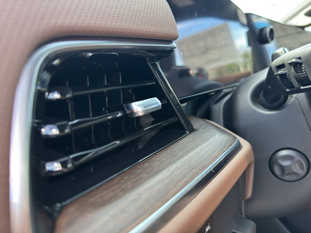 New 2026 Chevrolet Suburban High Country image 16