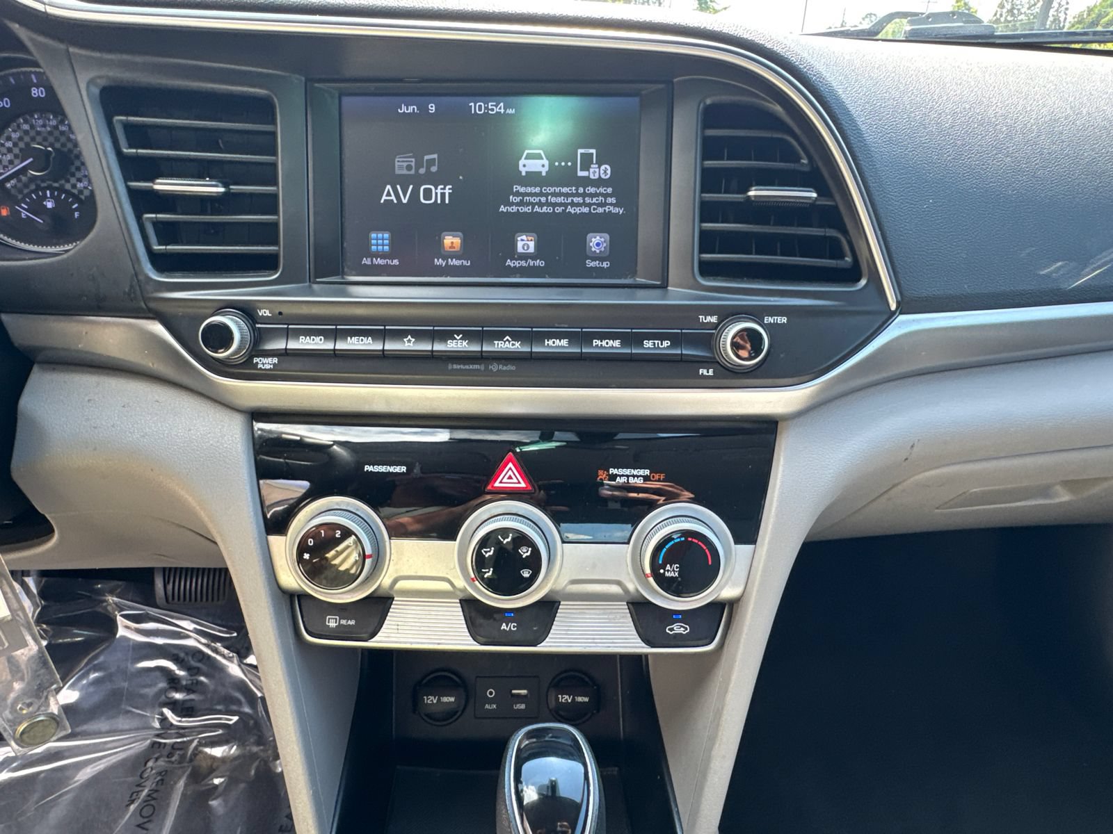 Used 2019 Hyundai Elantra SEL FWD image 27