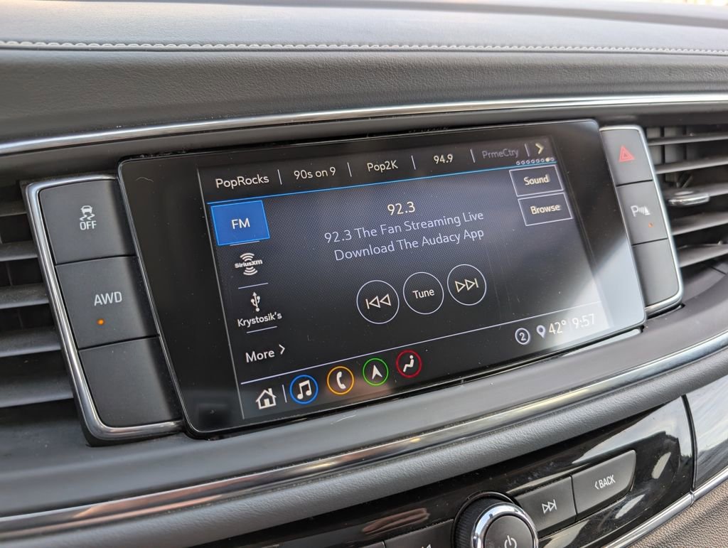 Used 2021 Buick Enclave Essence w/ Sound and Sites Package image 25