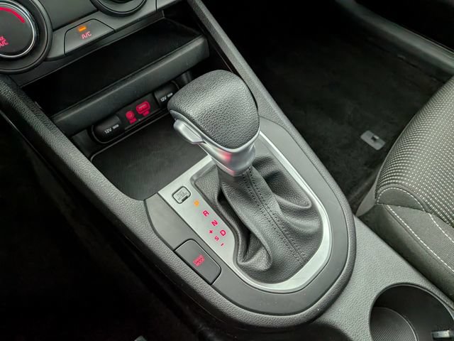 Used 2021 Kia Forte LXS FWD image 16