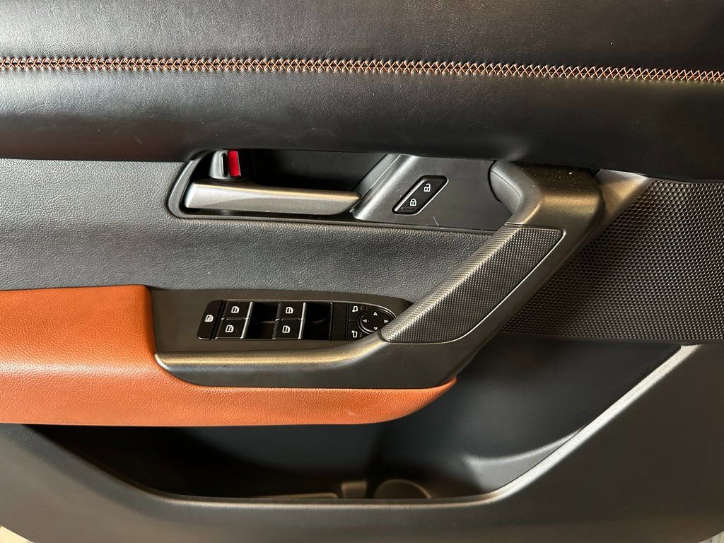 Used 2023 MAZDA CX-50 Meridian Edition w/ Apex Package image 18