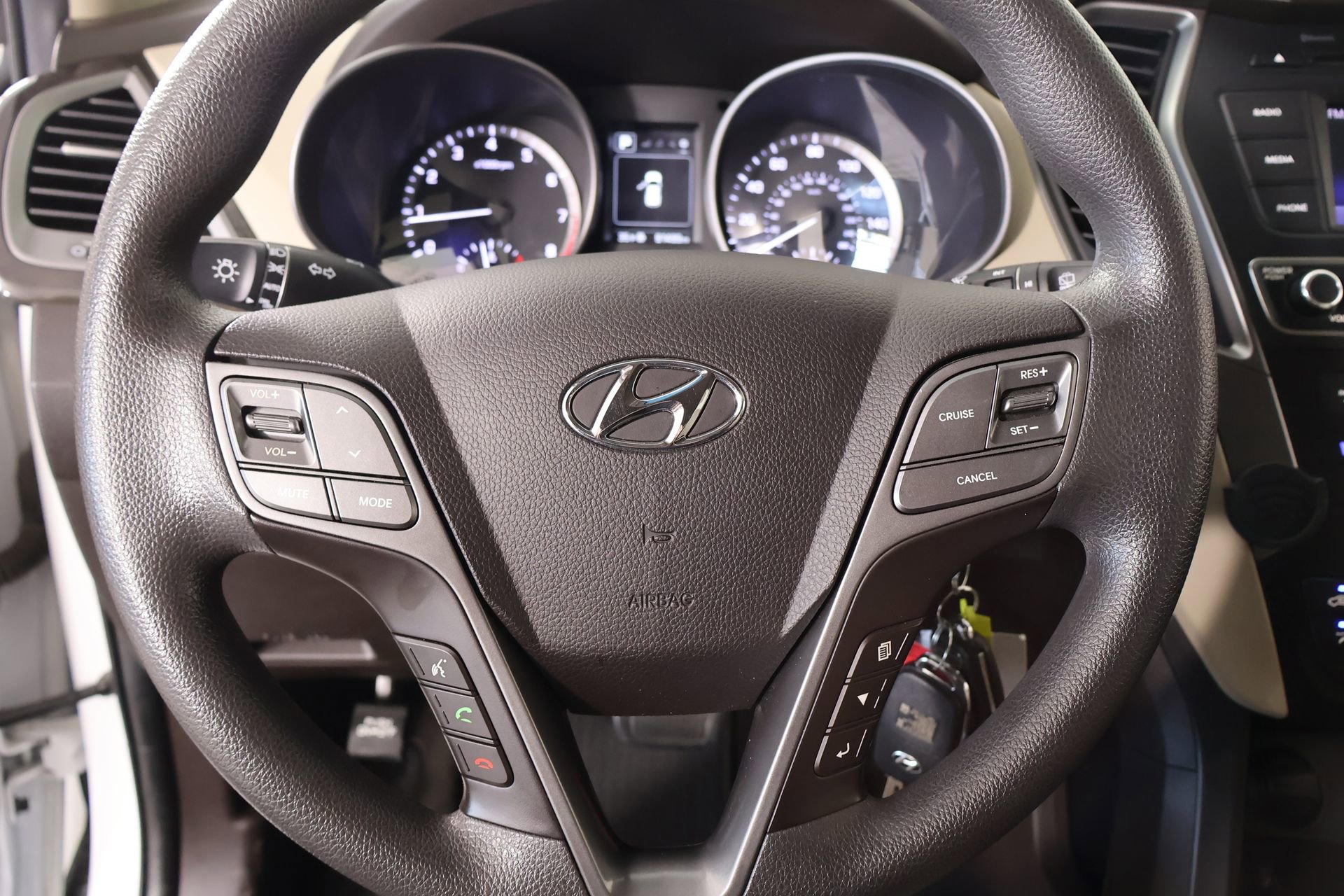 Used 2018 Hyundai Santa Fe Sport image 3