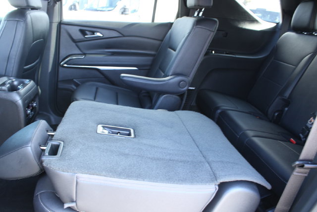 Used 2026 Chevrolet Traverse LT FWD image 45