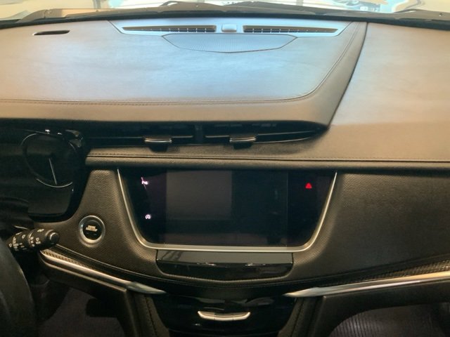 Used 2024 Cadillac XT5 Sportv w/ LPO, Floor Liner Package image 25