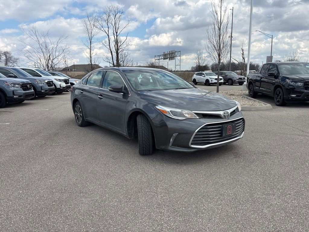 Used 2018 Toyota Avalon XLE w/ All Weather Liner Package image 12