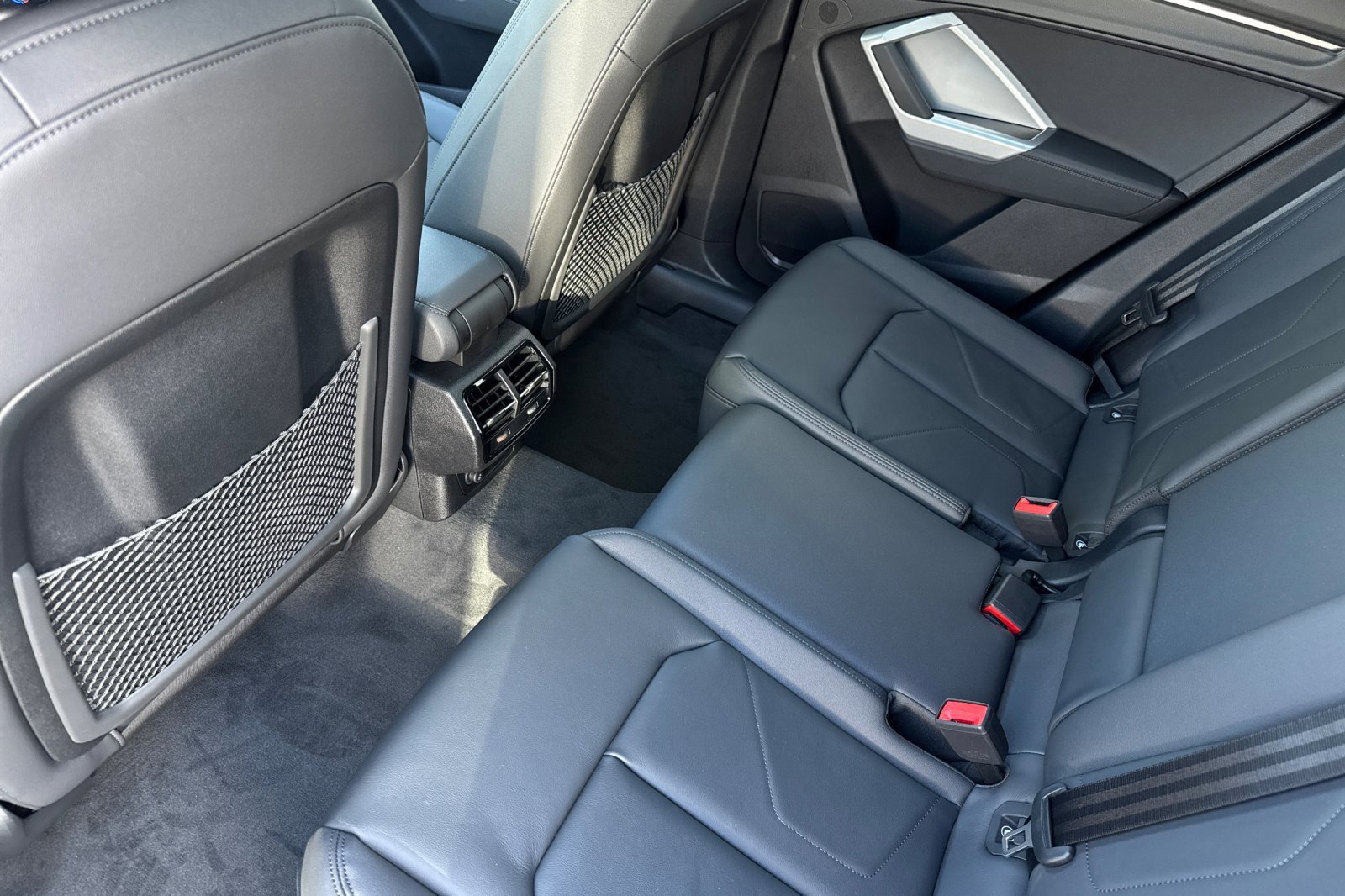 New 2025 Audi Q3 2.0T Premium image 9