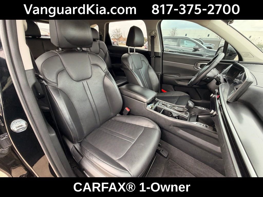 Certified 2025 Kia Sorento S w/ Panoramic Sunroof Package image 27