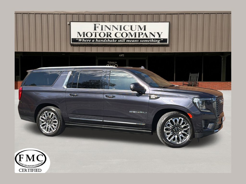 Used 2024 GMC Yukon XL Denali Ultimate AWD/4WD image 1