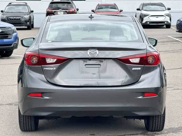 Used 2017 MAZDA MAZDA3 Touring w/ Popular Equipment Package FWD image 4