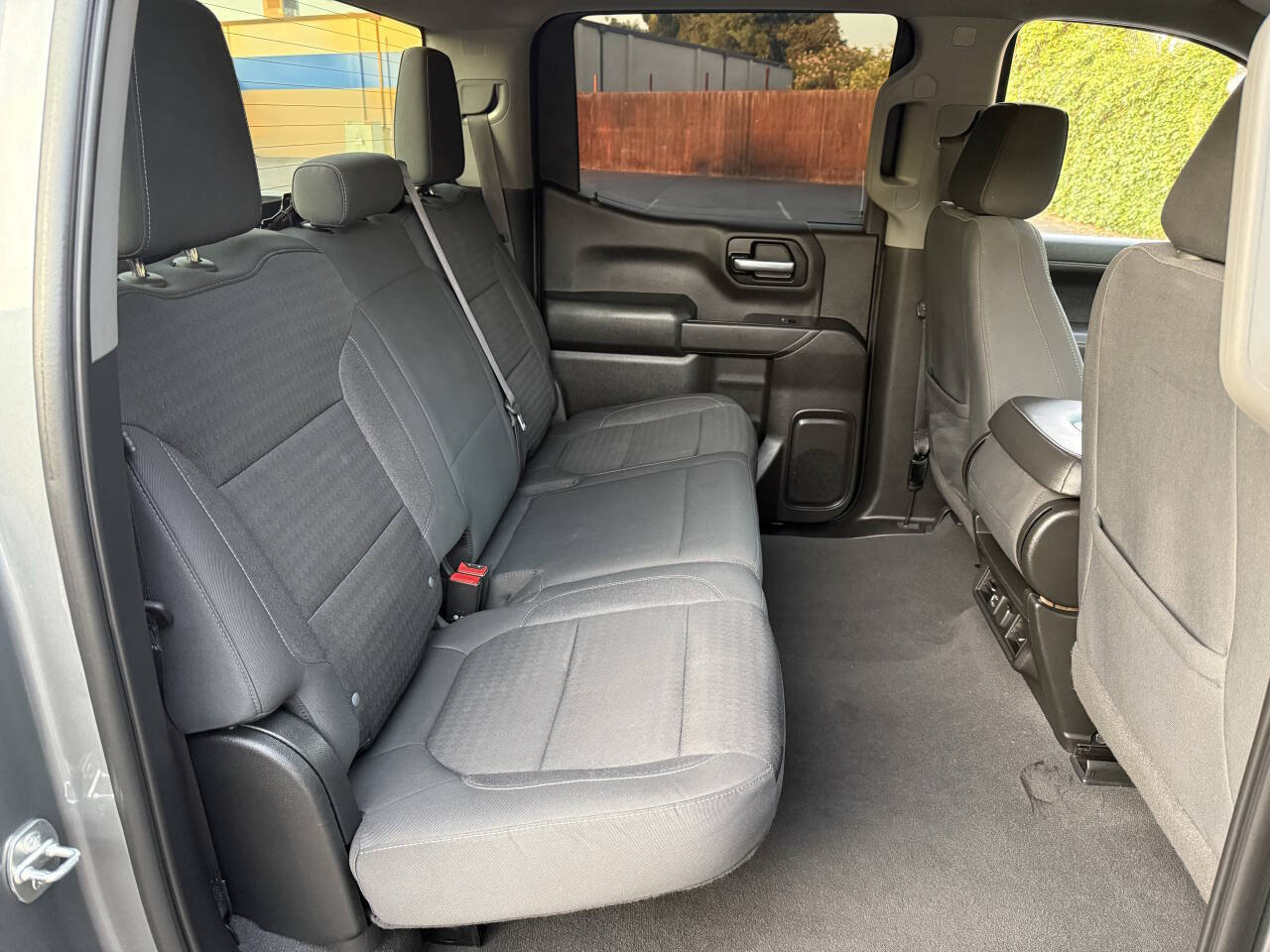 Used 2021 Chevrolet Silverado 1500 LT AWD/4WD image 18