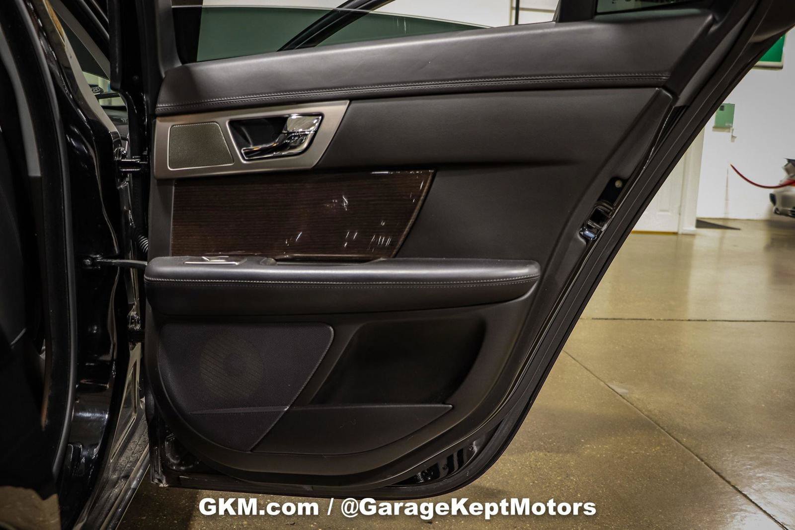 Used 2009 Jaguar XF Supercharged RWD image 71
