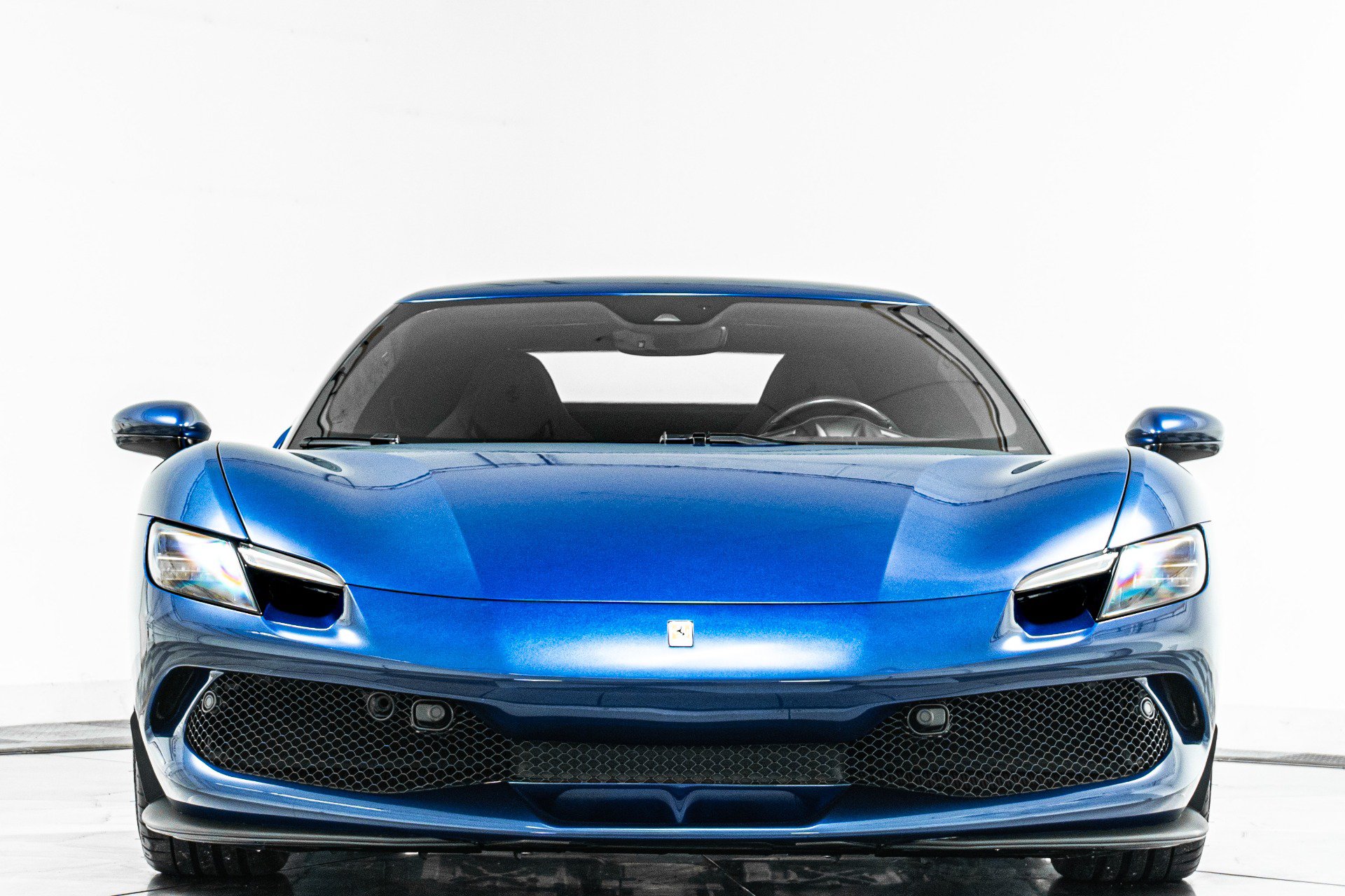 Used 2024 Ferrari 296 GTB RWD image 4