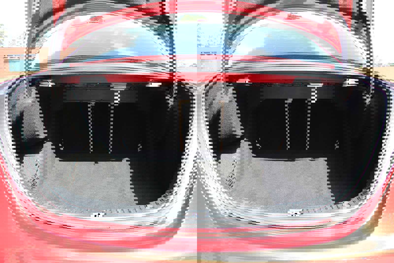 Used 2017 Mercedes-Benz E 300 4MATIC w/ Premium 2 Package image 6