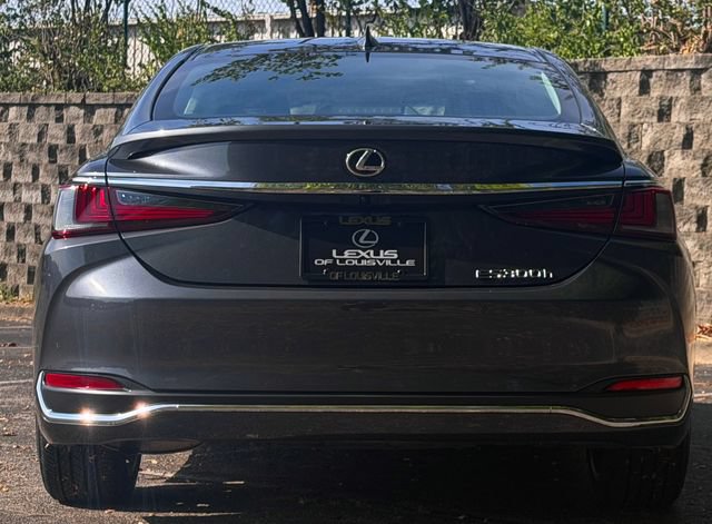 Certified 2025 Lexus ES 300h Ultra Luxury w/ Accessory Package (Z1) FWD image 42