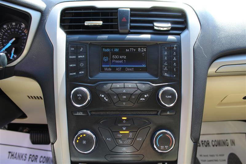 Used 2013 Ford Fusion SE image 20