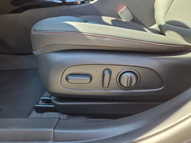 New 2026 Chevrolet Trax RS w/ Driver Confidence Package image 23