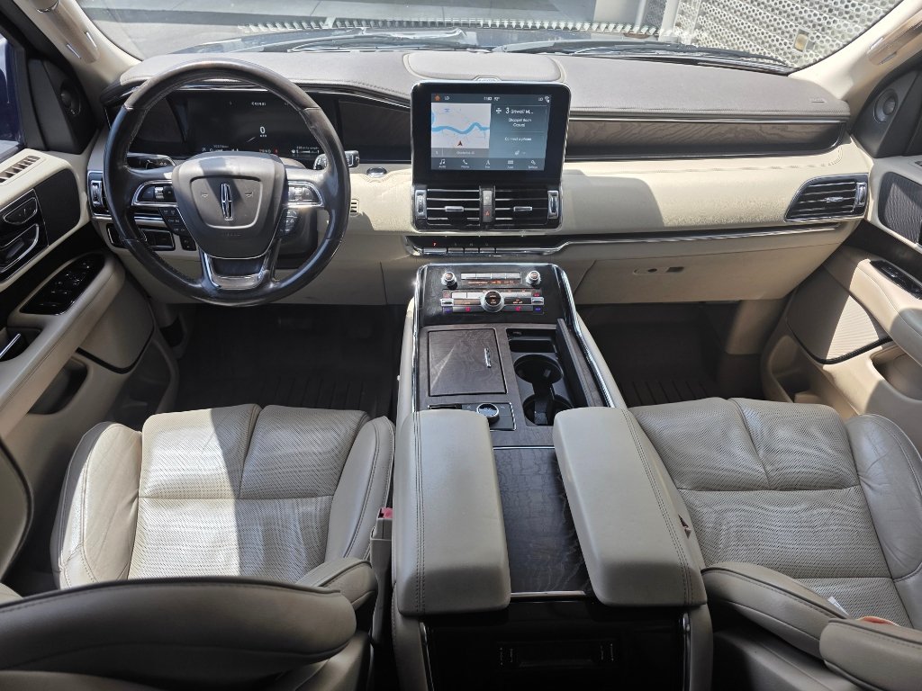 Used 2018 Lincoln Navigator L Select AWD/4WD image 13