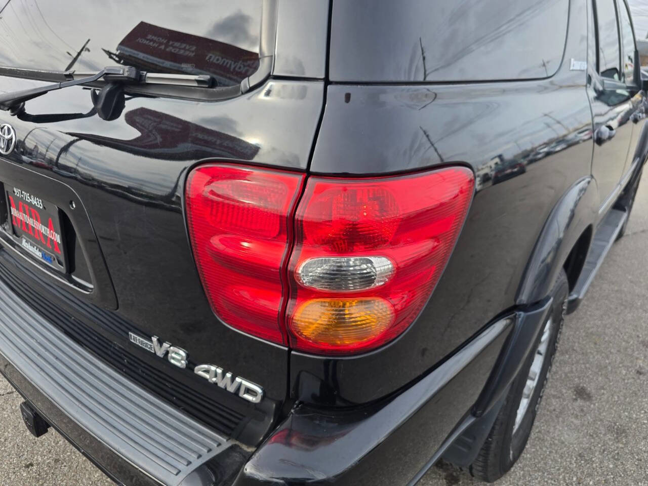 Used 2004 Toyota Sequoia Limited image 8