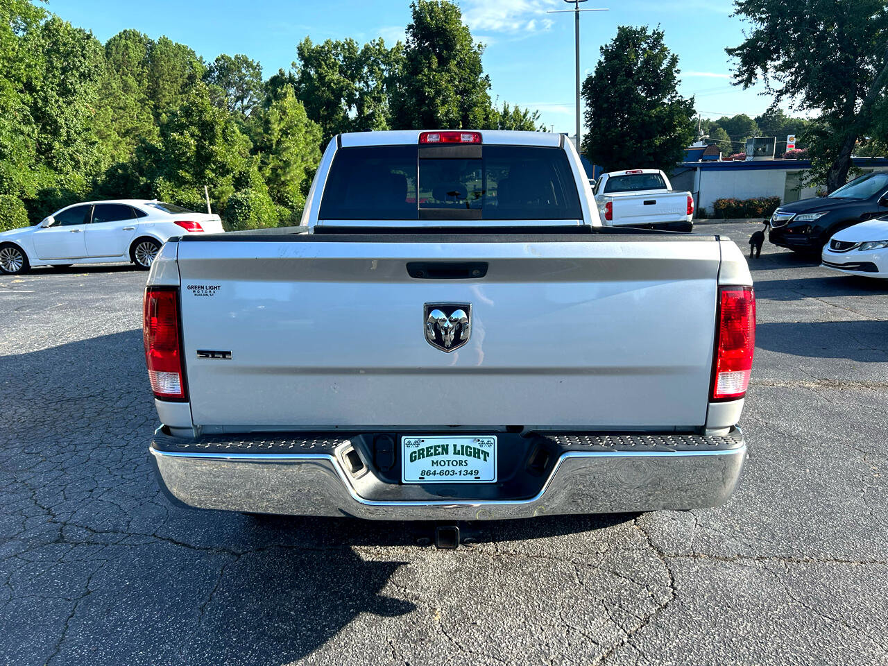 Used 2018 RAM 1500 Classic SLT image 3