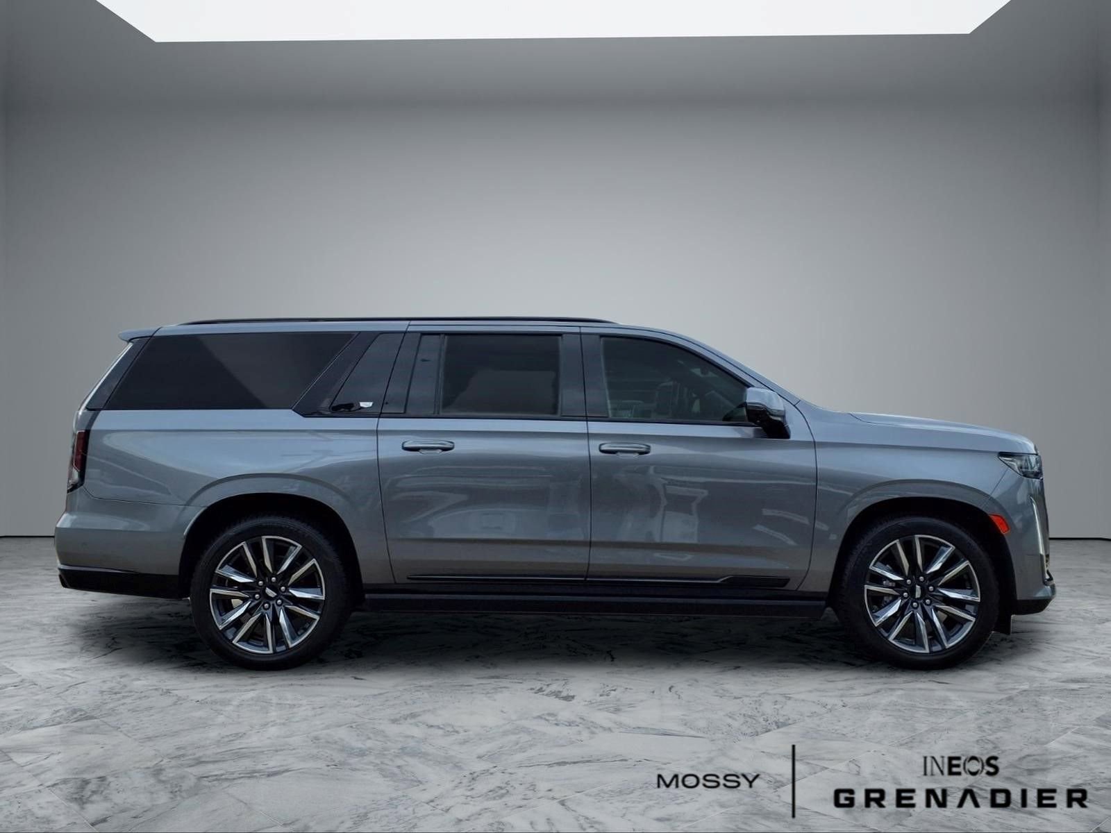 Used 2021 Cadillac Escalade ESV Sport Platinum AWD/4WD image 8