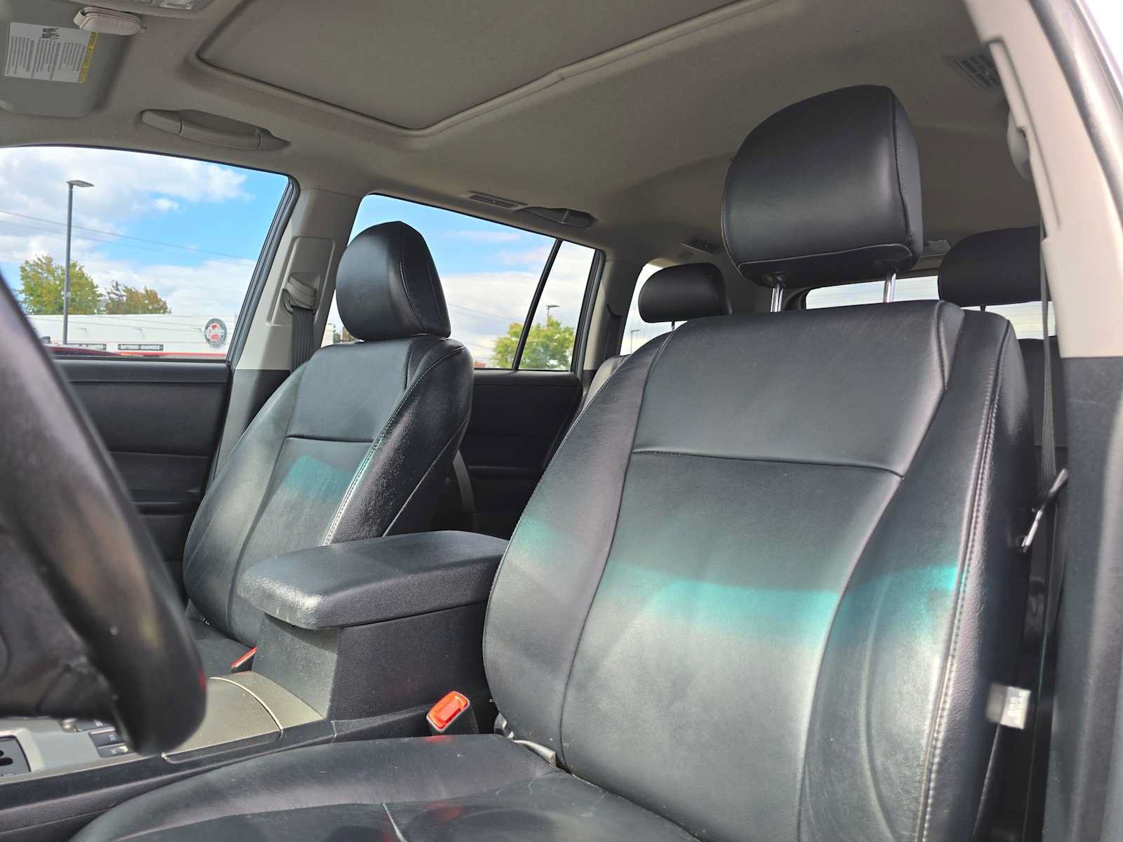 Used 2012 Toyota Highlander SE w/ Tow Pkg AWD/4WD image 22