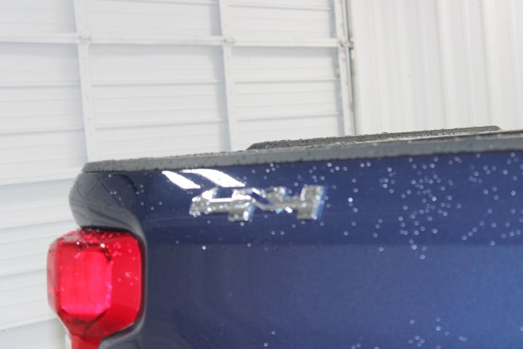 Used 2023 Chevrolet Silverado 1500 LTZ AWD/4WD image 13