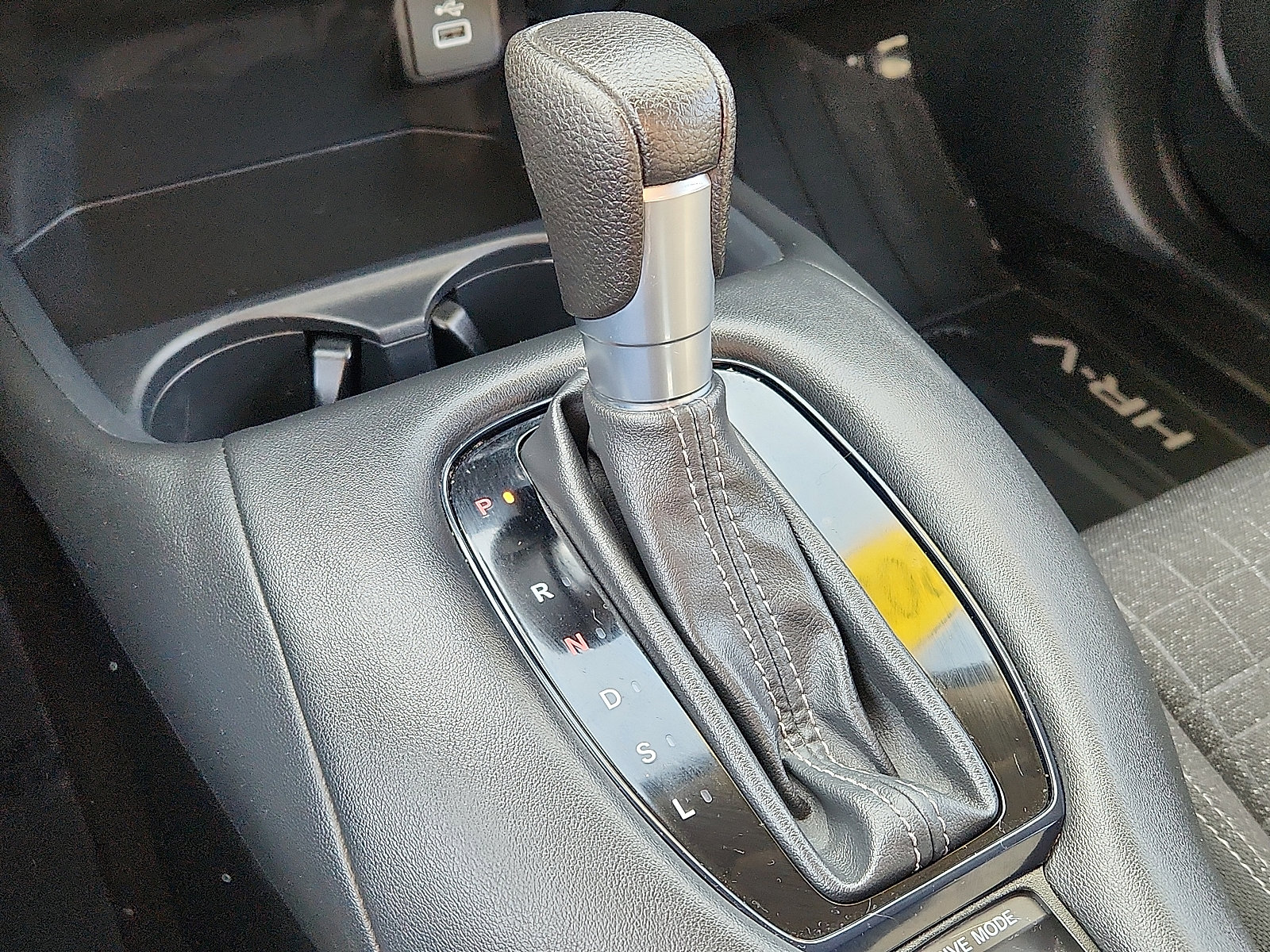 Used 2023 Honda HR-V LX image 14