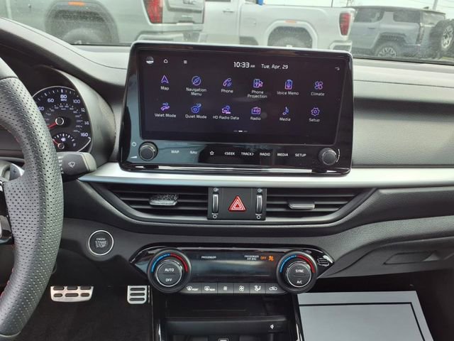 Used 2022 Kia Forte GT w/ GT2 Package image 11